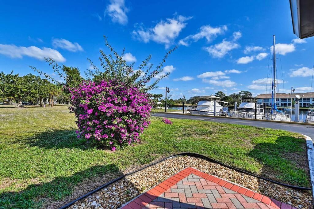 Appartamento Marina Getaway On The Water! North North Naples Esterno foto