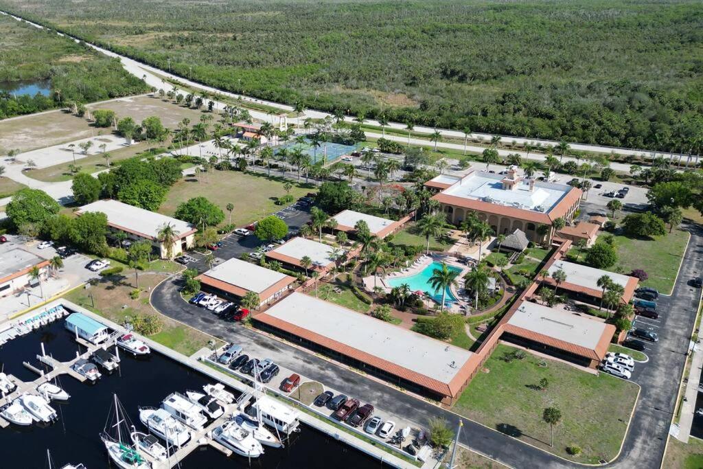 Appartamento Marina Getaway On The Water! North North Naples Esterno foto