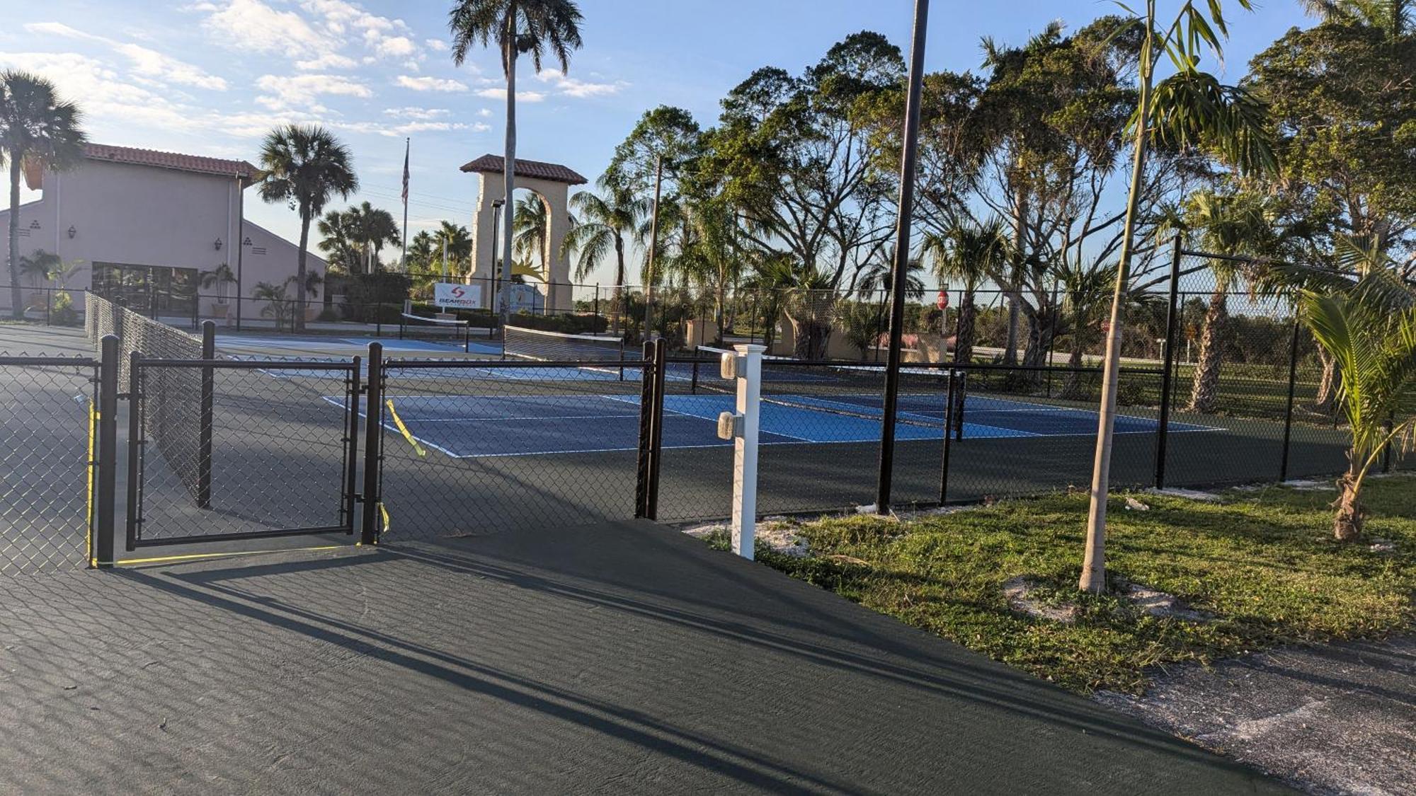 Appartamento Marina Getaway On The Water! North North Naples Esterno foto